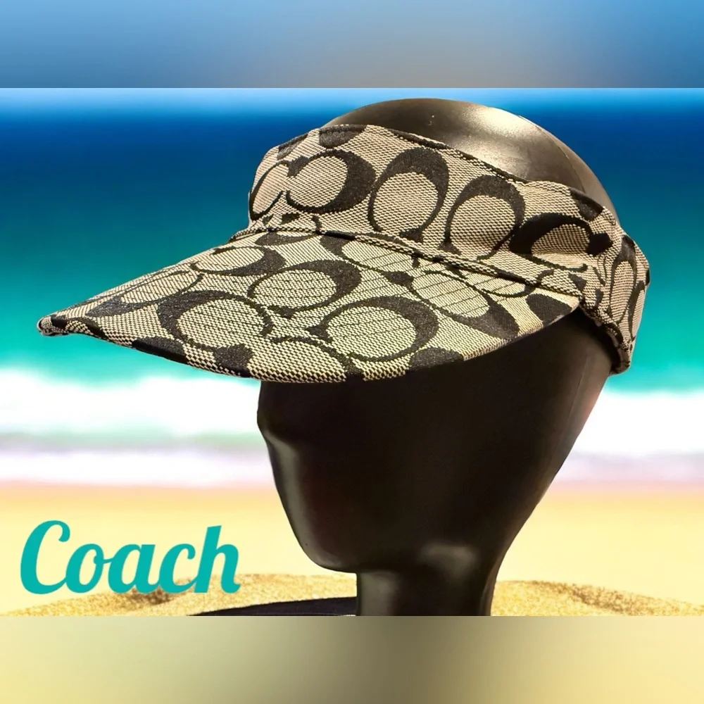 Coach black & gray Signature Visor size Small EUC